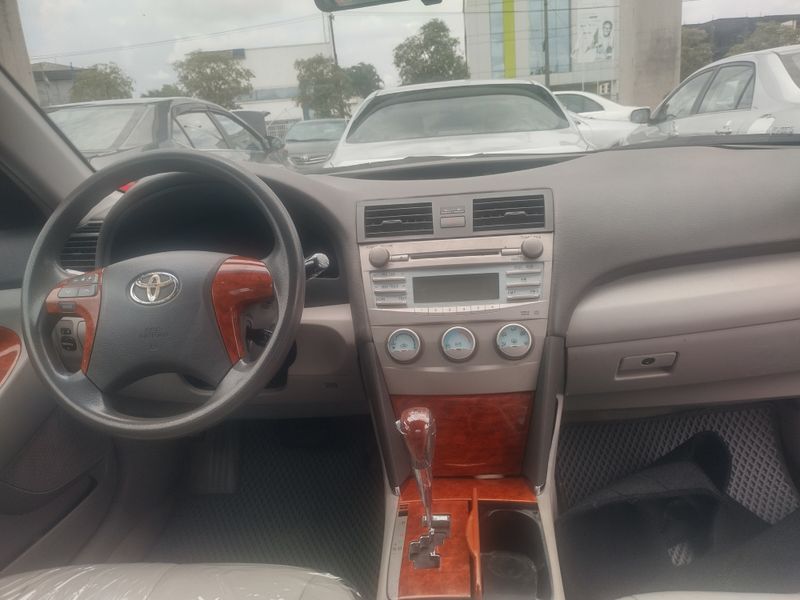 Thumbnail 5 of 2009 Toyota Camry